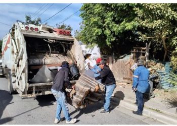 Retira Ayuntamiento de Hermosillo 9 toneladas de desechos en descacharre en la Jacinto López