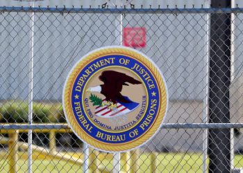 Donald Trump prohibió que las mujeres trans cumplan su pena en cárceles para reclusas femeninas