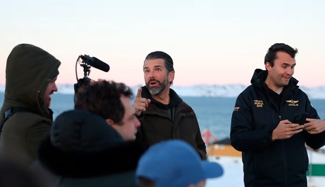 Trump sugiere presiones económicas o militares para lograr el control de Groenlandia o el canal de Panamá