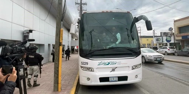 Llegan primeros deportados a San Luis Río Colorado, Sonora