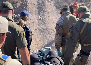 Patrulla Fronteriza brinda atención médica a víctimas de accidente