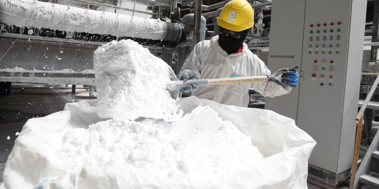 Litio, centro de la discordia en inminente guerra comercial entre China y EU