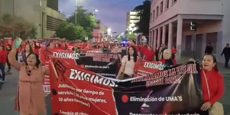 Hermosillo se suma a la lucha magisterial contra la Ley ISSSTE
