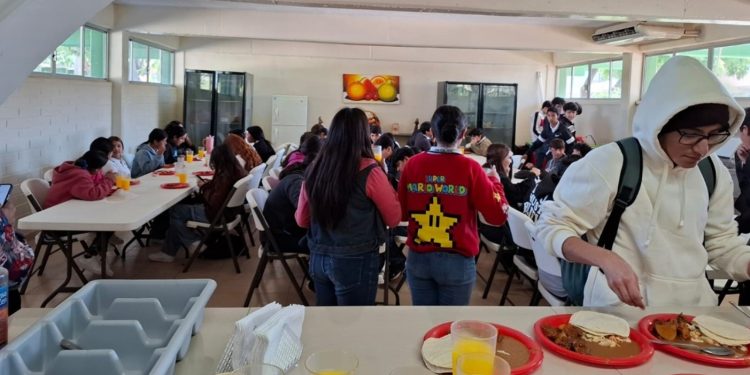 Cargill apoya proyecto de seguridad alimentaria y capacitación para estudiantes de enseñanza media en Sonora