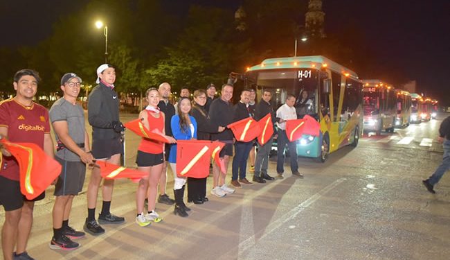 Da Toño Astiazarán banderazo de salida al HBus en su primer día de circulación