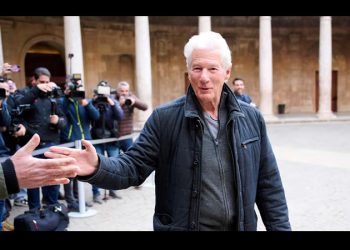 Richard Gere: “Los payasos millonarios que rodean a Trump son inmaduros y narcisistas”