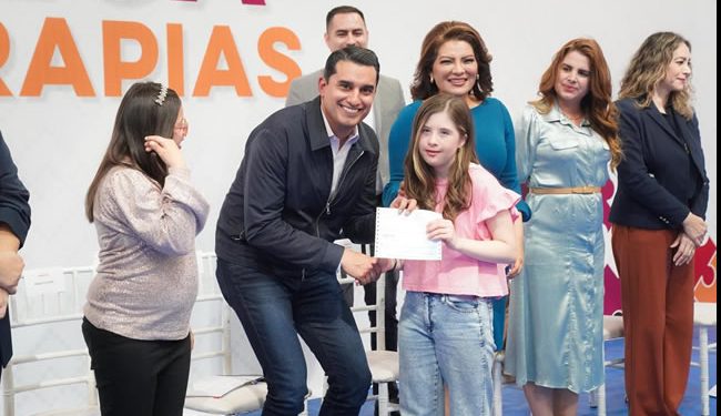 Benefician a personas con discapacidad intelectual a través de becaterapias