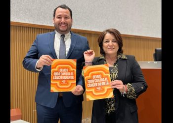 Bancada Naranja propone atención gratuita y universal contra el cáncer infantil