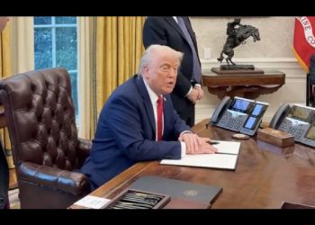 “Sheinbaum me agrada mucho pero…” Trump insiste en que nadie está exento de aranceles