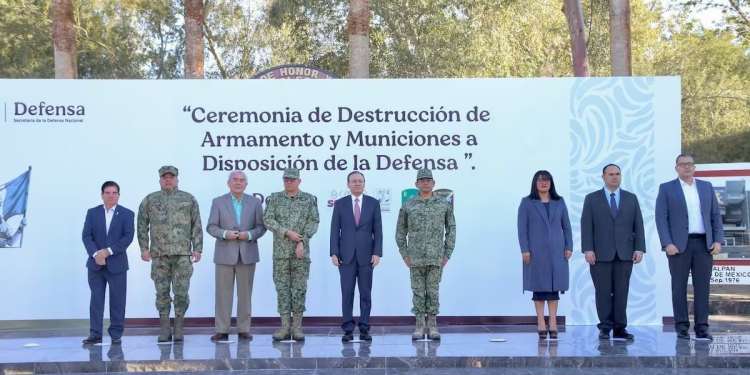 Alfonso Durazo encabezó destrucción de armamento en Sonora