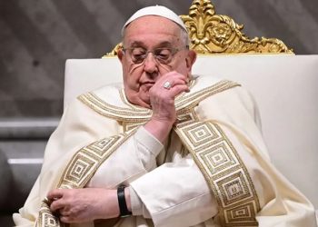 El Vaticano cancela la agenda del Papa Francisco, que está hospitalizado, para este fin de semana