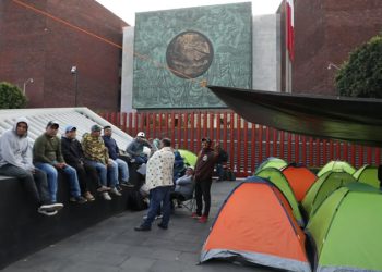 Pausa Sheinbaum la iniciativa de reforma a ley del Issste