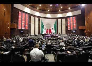 Diputados aprueban reformas para “aliviar” la carga fiscal de Pemex