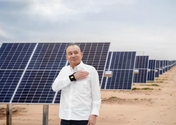Alfonso Durazo: Avanza instalación de la Central Fotovoltaica de Puerto Peñasco
