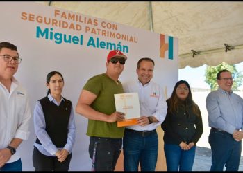 Asegura Toño Astiazarán patrimonio a 45 familias del Poblado Miguel Alemán