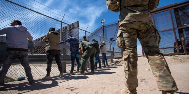 Prepara EU arresto de migrantes por militares