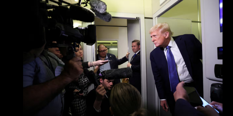 Trump dice que hablará con Putin el martes