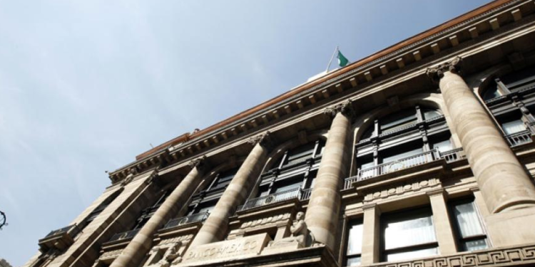 Banco de México recorta 50 puntos base la tasa objetivo para llevarla a 9%