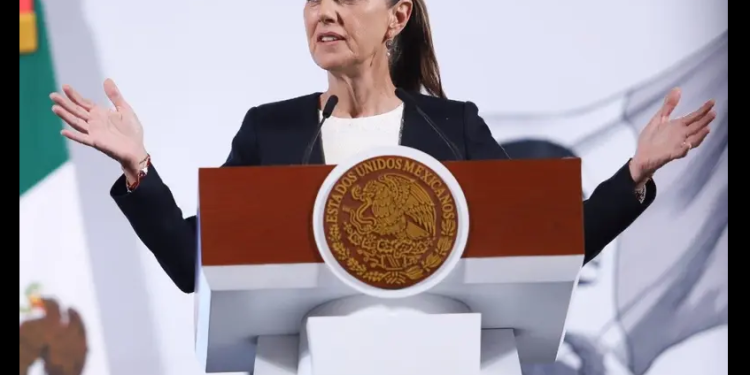 Claudia Sheinbaum envía dos iniciativas a diputados