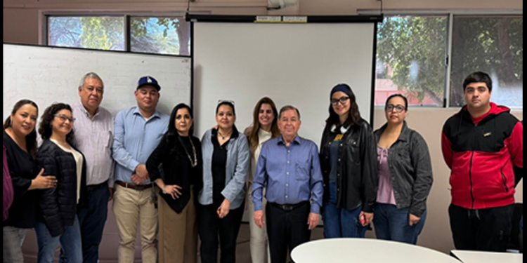 Candidato a rectoría de la Unison se reúne con integrantes de la comunidad universitaria con discapacidad