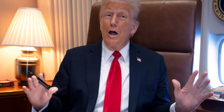 Trump lanza la aplicación “CBP Home” para que inmigrantes irregulares se “autodeporten”