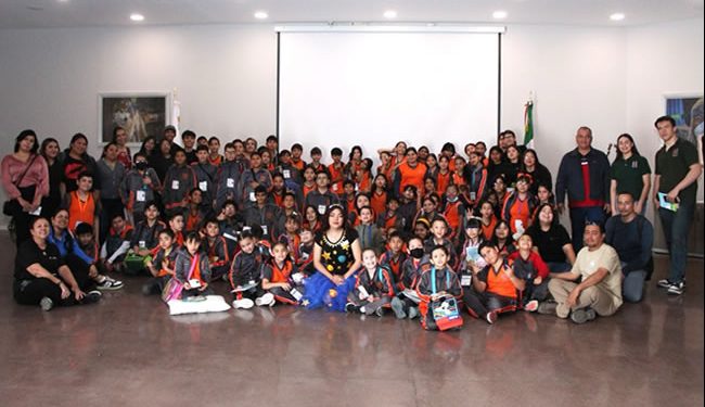 Disfrutan excursión minera estudiantes de primaria