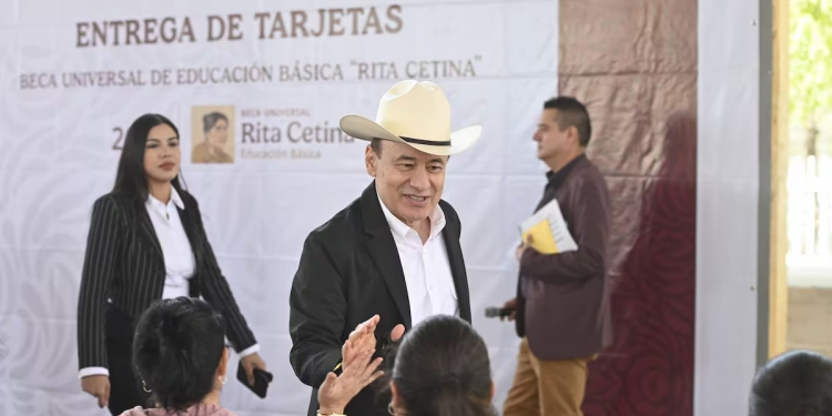 Beca Universal Rita Cetina: Alfonso Durazo, gobernador de Sonora, entrega apoyo a más de 760 estudiantes de secundaria