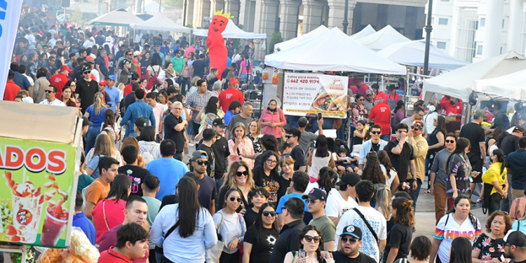 Con más de 18 mil hermosillenses, un éxito el primer Taco Fest en la Víactiva