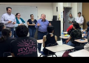 Aspirante a rector en la UNISON eliminaría cobro de cuotas de ganar elección