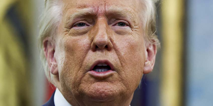 Aranceles a los automóviles procedentes de México y Canadá ‘podrían subir’, advierte Trump