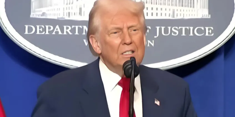 Donald Trump autoriza la producción de energía con carbón