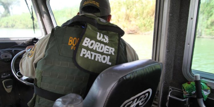 Intentó huir de la Patrulla Fronteriza y falló, pero aun así CBP tuvo este bellísimo gesto con él