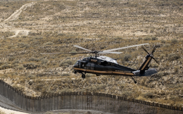 Se perdieron en el desierto de Arizona y CBP los rescató en una operación impactante