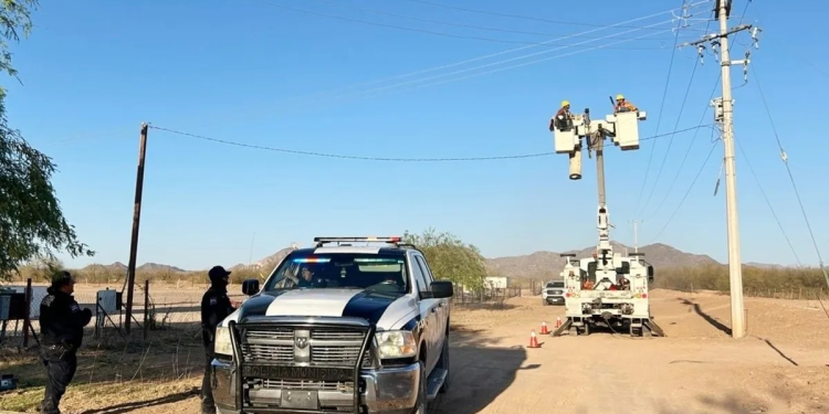 CFE corta luz a campo agrícola en el municipio de Caborca