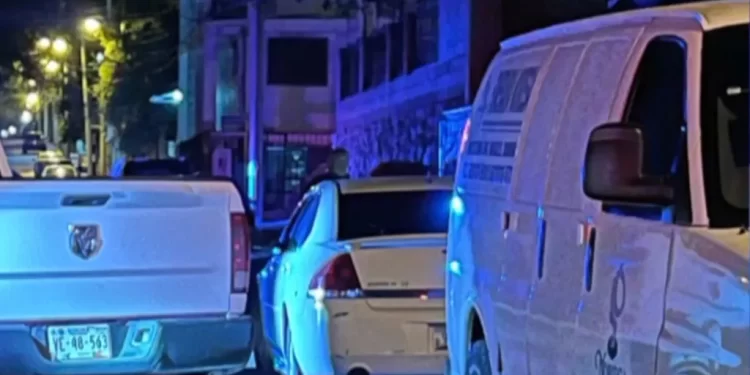 Hallan a Hombre Sin Vida con Impacto de Bala Dentro de Auto en Nogales; Tenía Un Arma