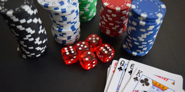 Detienen a Cajera y Dos de sus Familiares en Casino de Hermosillo