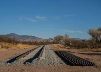 Ecocidio con licencia: simulación expone al tren federal en Sonora ante el T-MEC