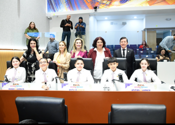 Reconoce Grupo Parlamentario de Morena a diputados y diputadas infantiles