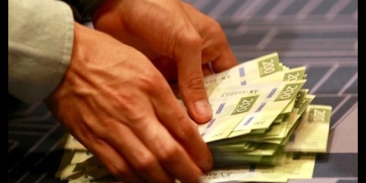 México caerá en recesión en 2025 por aranceles: FMI