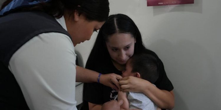 Sonora refuerza vacunación contra sarampión por casos confirmados