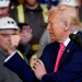 Los nuevos aranceles de Trump entran en vigor y golpean la economía mundial