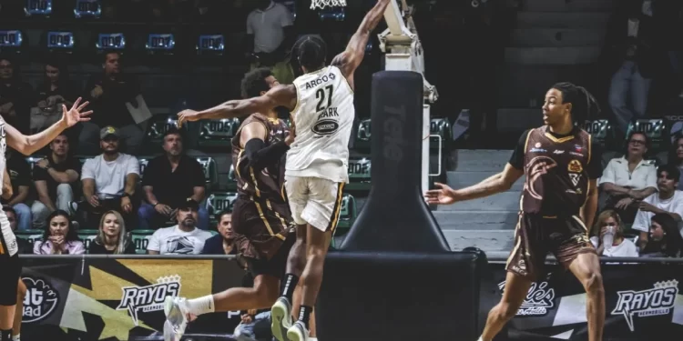 CIBACOPA: Rayos derrotan con autoridad a Frayles de Guasave en la Arena Sonora