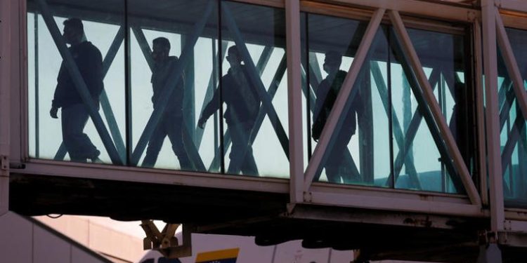 EEUU ofrecerá ayuda adicional de 1.000 dólares a indocumentados que elijan autodeportarse