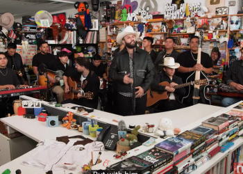 De Hermosillo a Washington: Carín León conquista por segunda vez el Tiny Desk de NPR