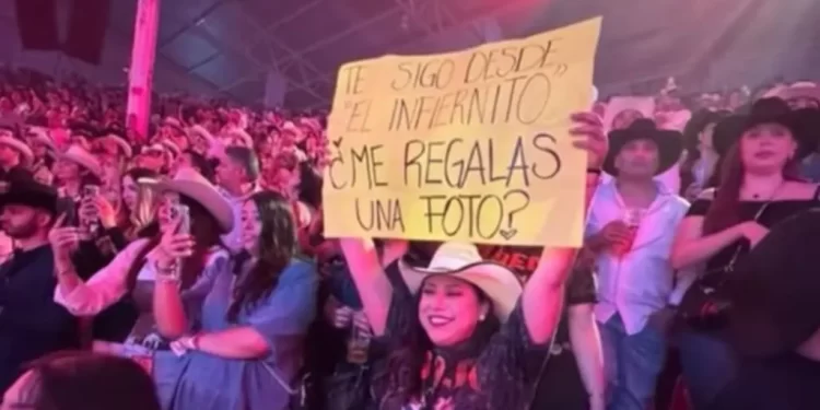 Fan de Edén Muñoz Cumple el Sueño de Tomarse Una Foto con Él; Está Fue su Travesía 