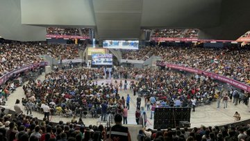 Entrega gobernador Alfonso Durazo más de 10 mil becas a universitarios de Hermosillo