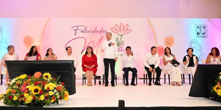 Alfonso Durazo reconoce la labor de 3 mil madres que trabajan en el Gobierno de Sonora