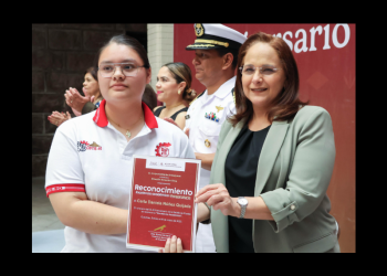 Realiza Ayuntamiento de Guaymas ceremonia de Excelencia académica nivel preparatoria