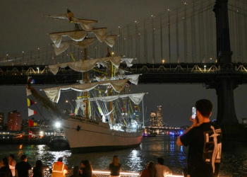 Lamenta Sheinbaum deceso de dos tripulantes del buque Cuauhtémoc