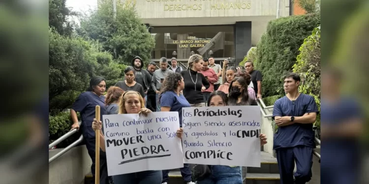 Madres buscadoras toman CNDH; piden diálogo público con Rosario Piedra